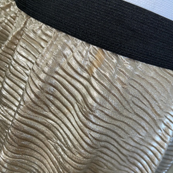 Happening in the present GOLD skirt sz Small - Picture 7 of 7